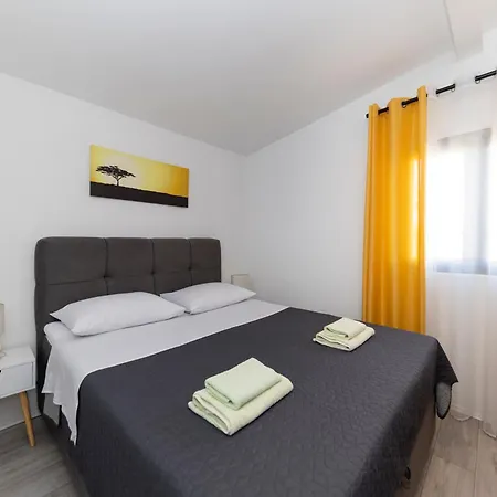 Family Apartments Zadar - Ryanair Exclusive Exterior photo