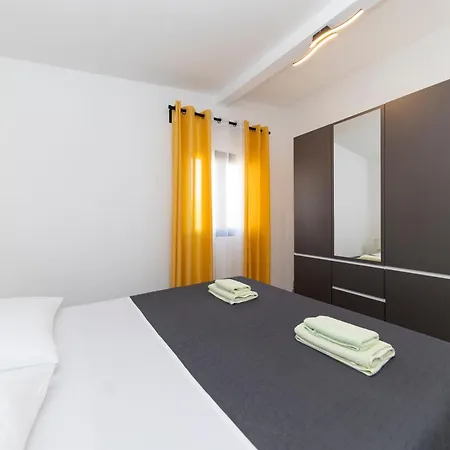 Family Apartments Zadar - Ryanair Exclusive Exterior photo