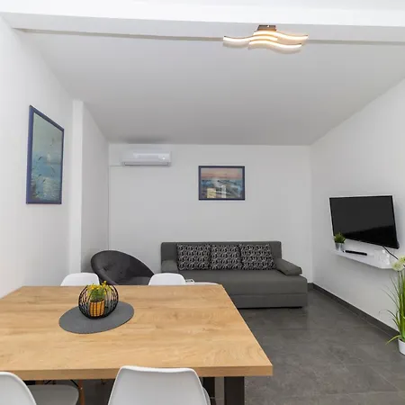 Family Apartments Zadar - Ryanair Exclusive Exterior photo