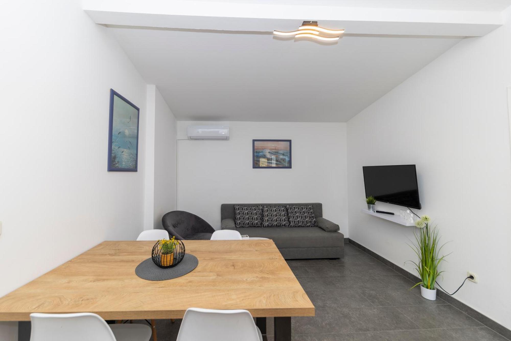 Family - Ryanair Exclusive Apartment *